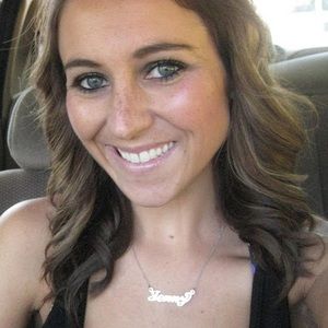 Meet your Posher, Jenny